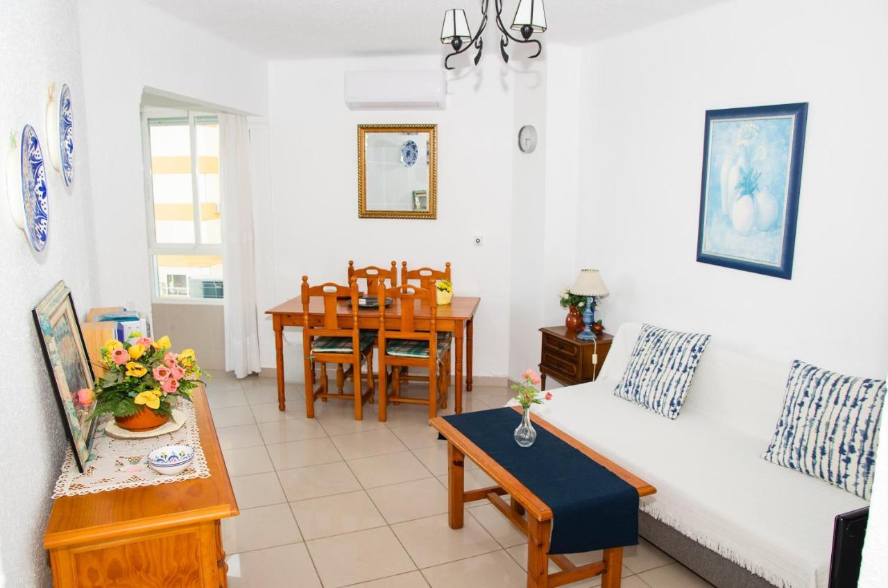 Apartamentos Intercentro Torrox-Costa Bagian luar foto