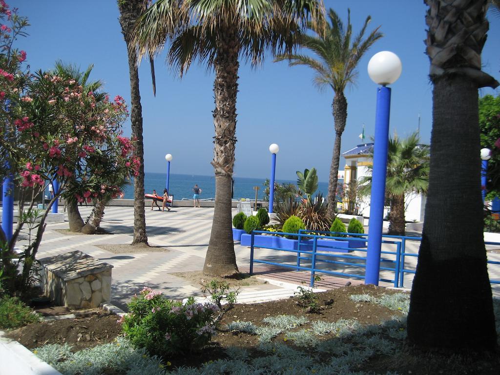Apartamentos Intercentro Torrox-Costa Bagian luar foto
