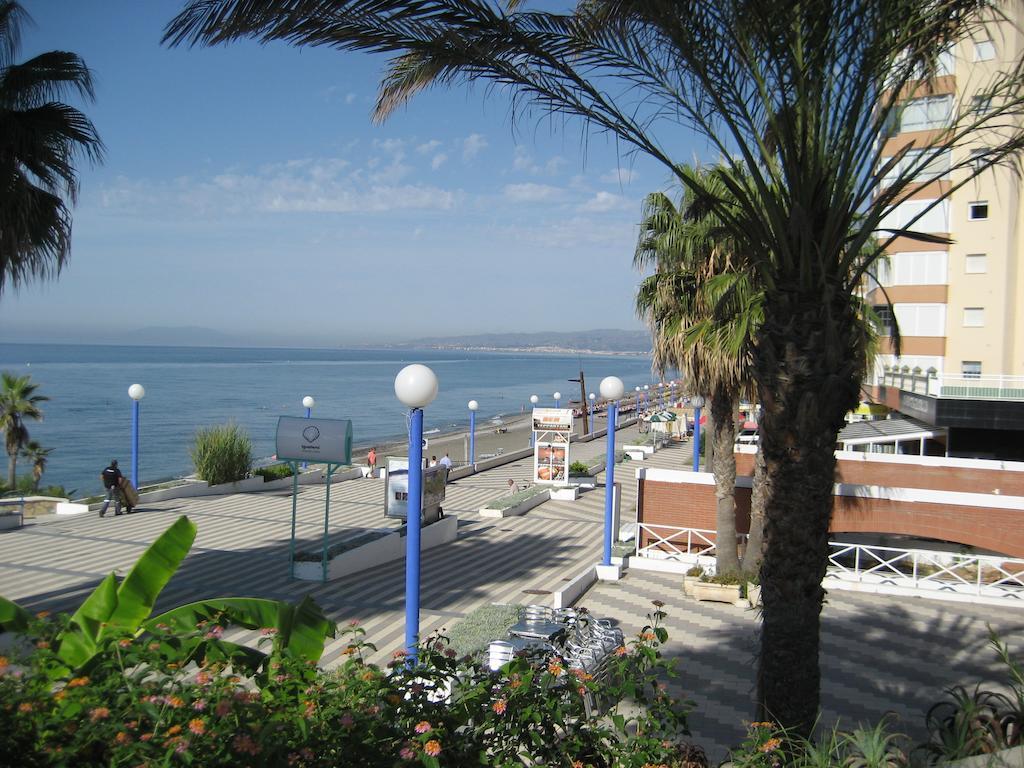 Apartamentos Intercentro Torrox-Costa Bagian luar foto