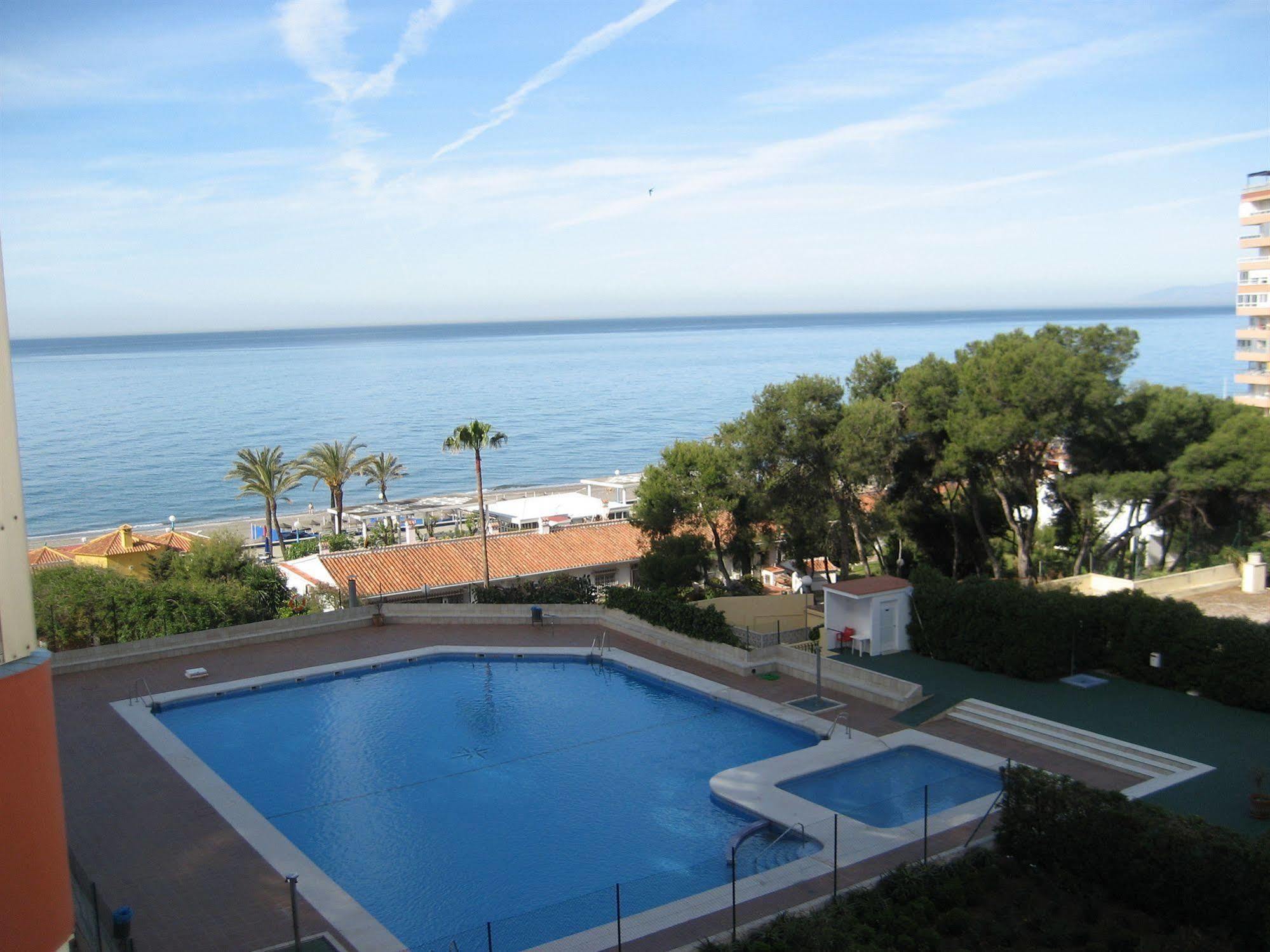 Apartamentos Intercentro Torrox-Costa Bagian luar foto