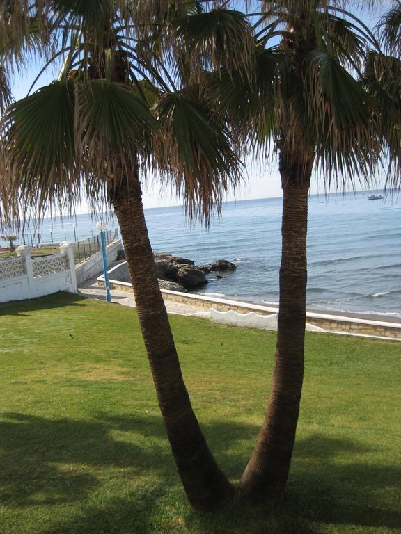Apartamentos Intercentro Torrox-Costa Bagian luar foto