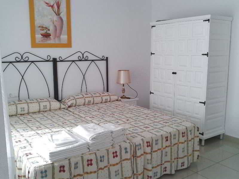 Apartamentos Intercentro Torrox-Costa Bagian luar foto